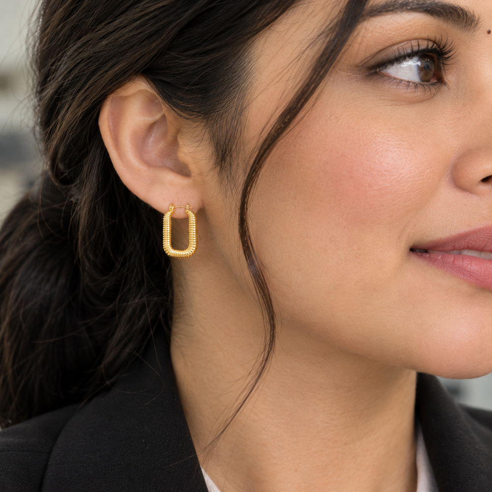 Ribbed U-Shape Hoop Earrings – 18K Gold-Plated