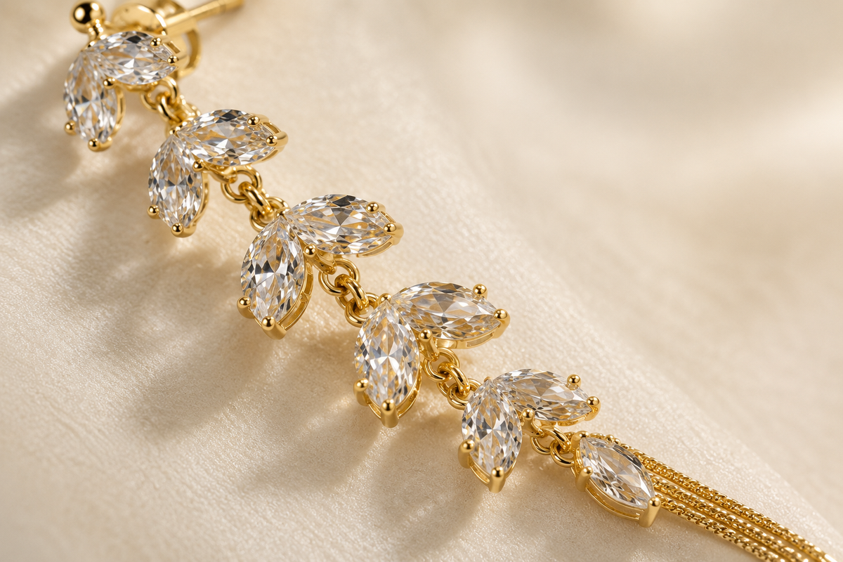Marquise Leaf Drop Earrings – 18K Gold-Plated