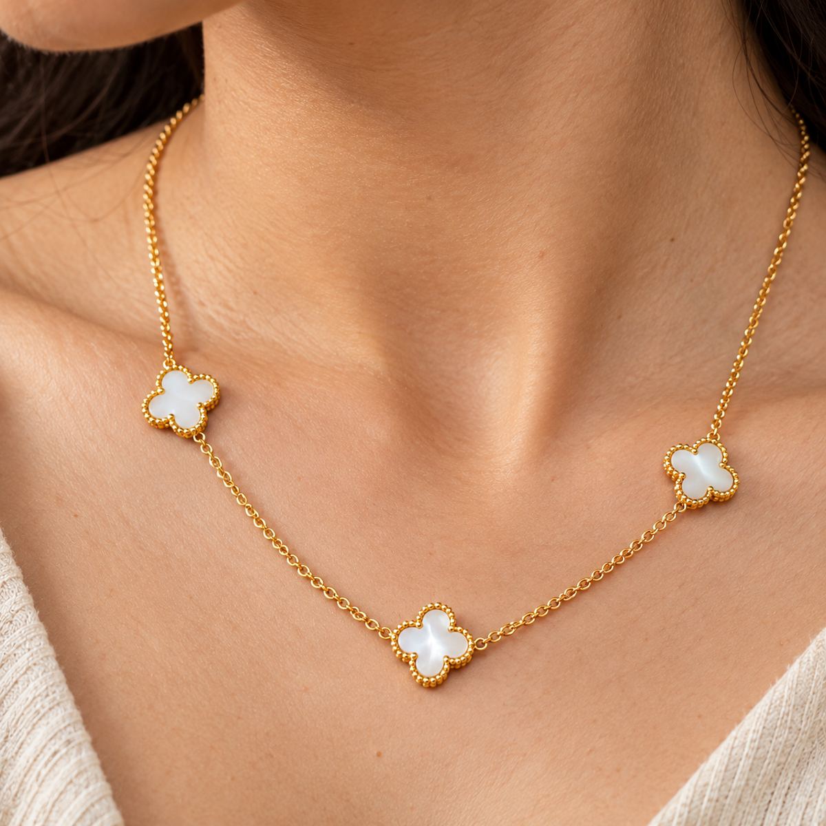 Clover Charm Necklace – 18K Gold-Plated