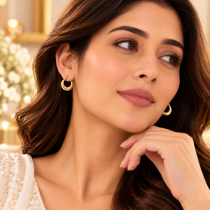 Luna Sculpted Hoop Earrings – 18K Gold-Plated