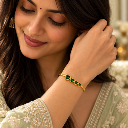 Emerald Heart Bangle – 18K Gold-Plated