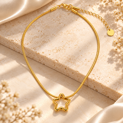 Minimal Star Pendant Necklace – 18K Gold-Plated