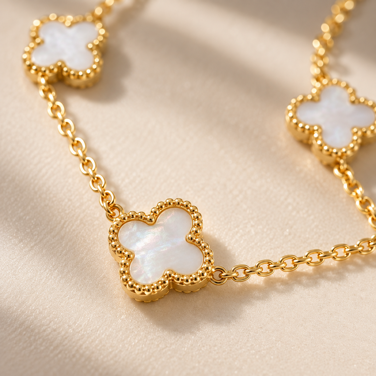 Clover Charm Necklace – 18K Gold-Plated