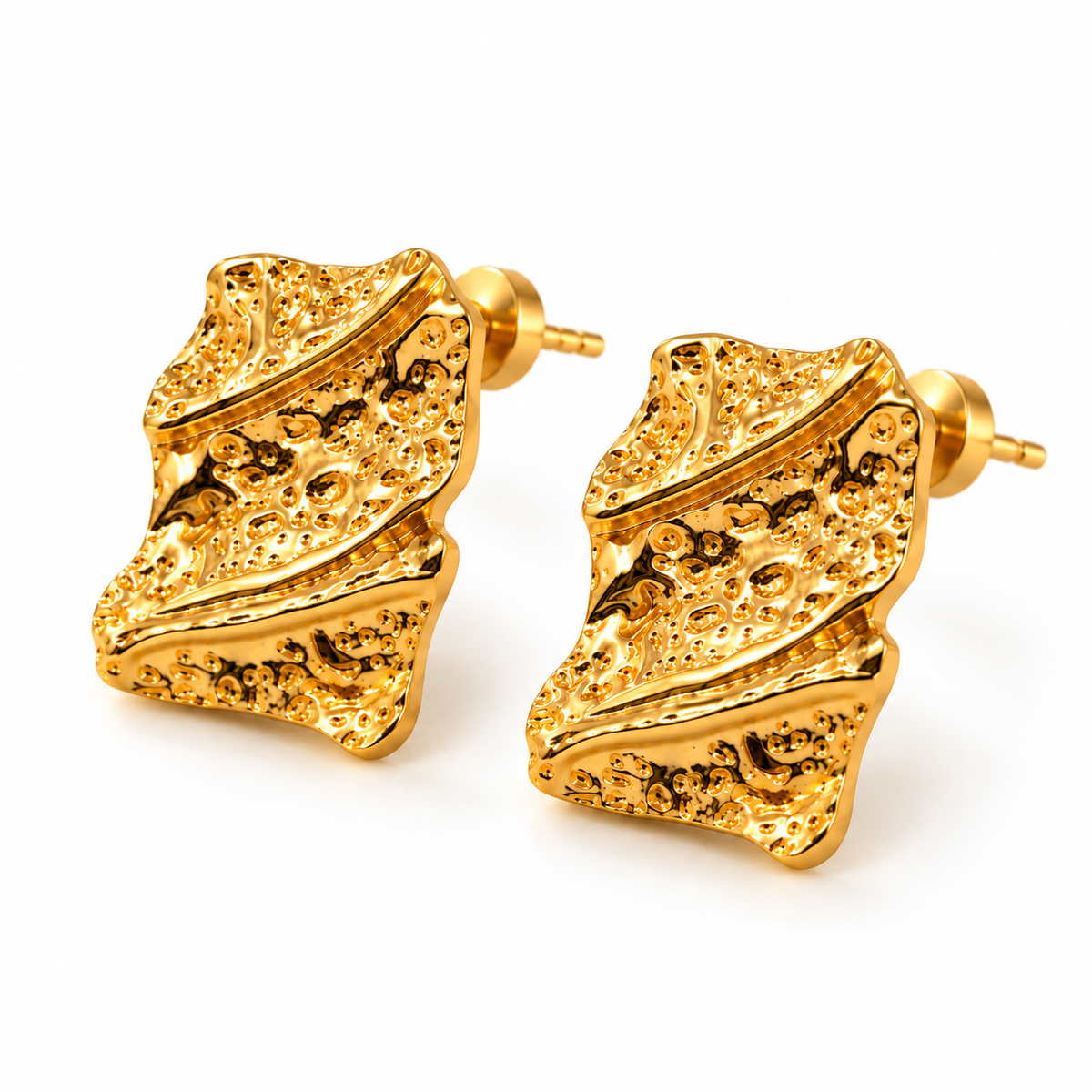 Hammered Wave Stud Earrings – 18K Gold-Plated