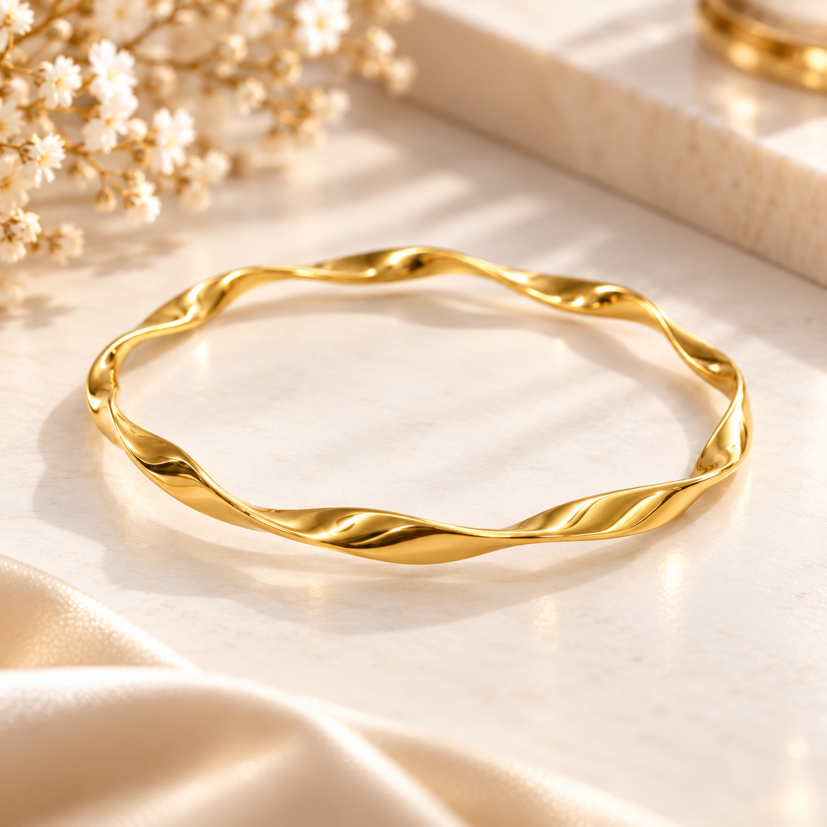 Twisted Wave Bangle – 18K Gold-Plated
